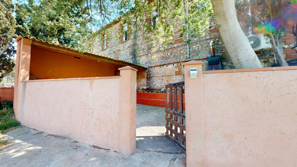 Extérieur pigeonnier 1