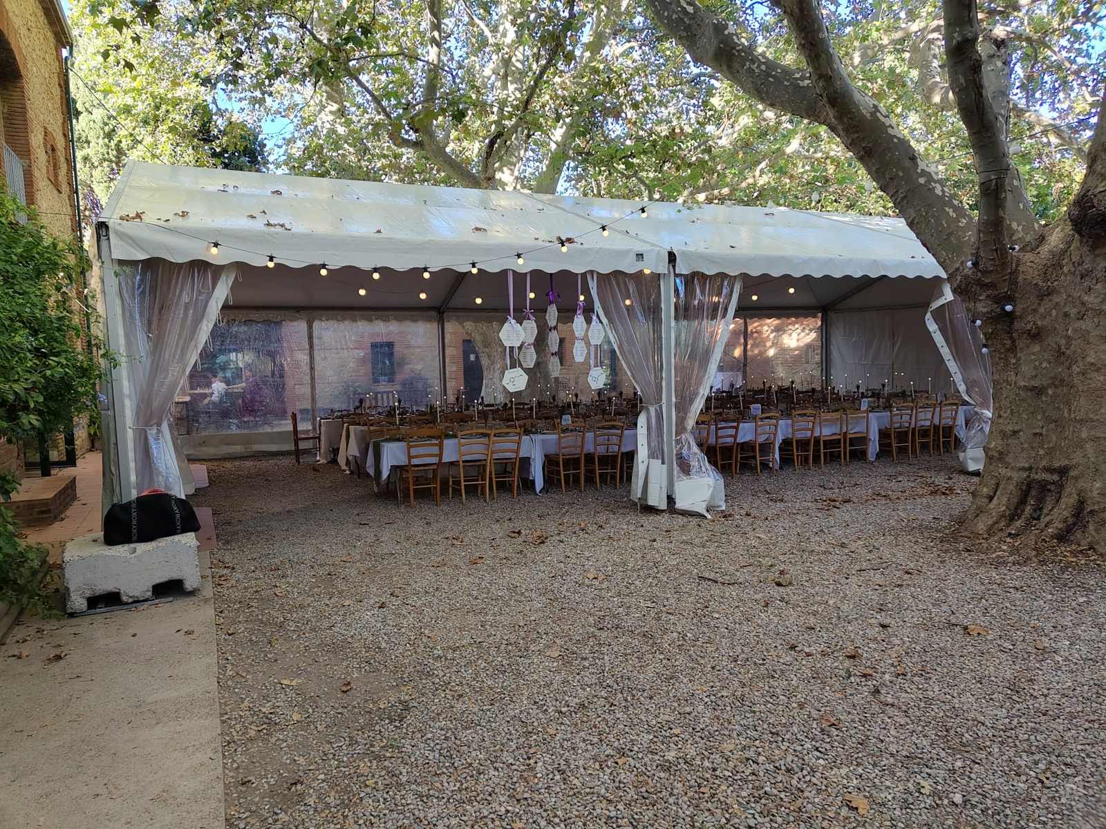 Mariage sous chapiteau à Perpignan : pourquoi c&rsquo;est une bonne idée
